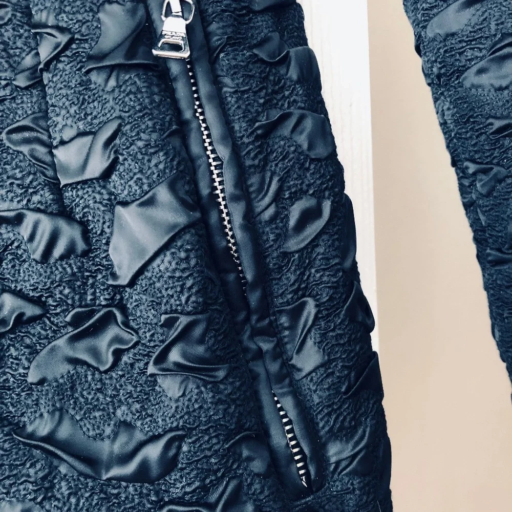 Chic Prada Jacket - Picture 9 of 13